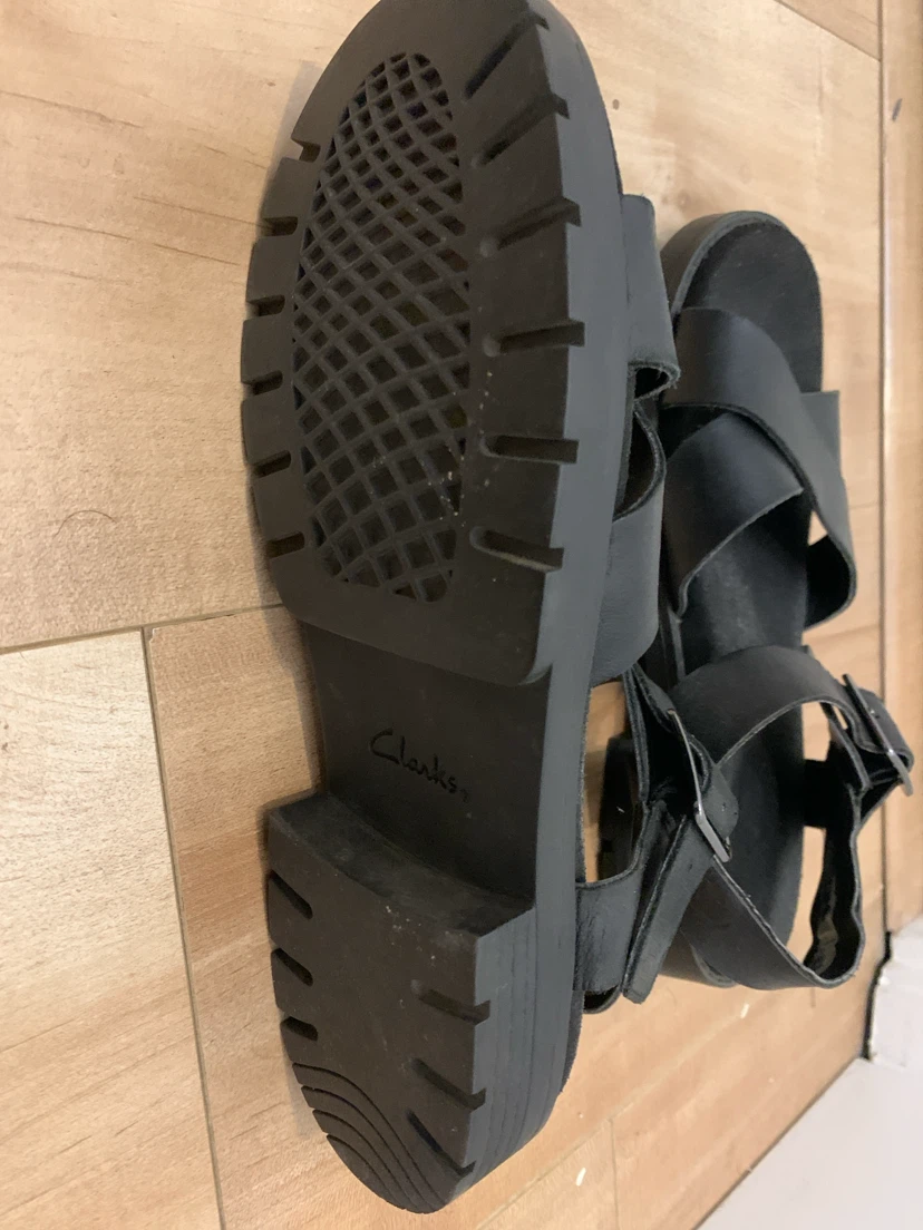 Clarks Black Leather Platform Sandals - photo 3