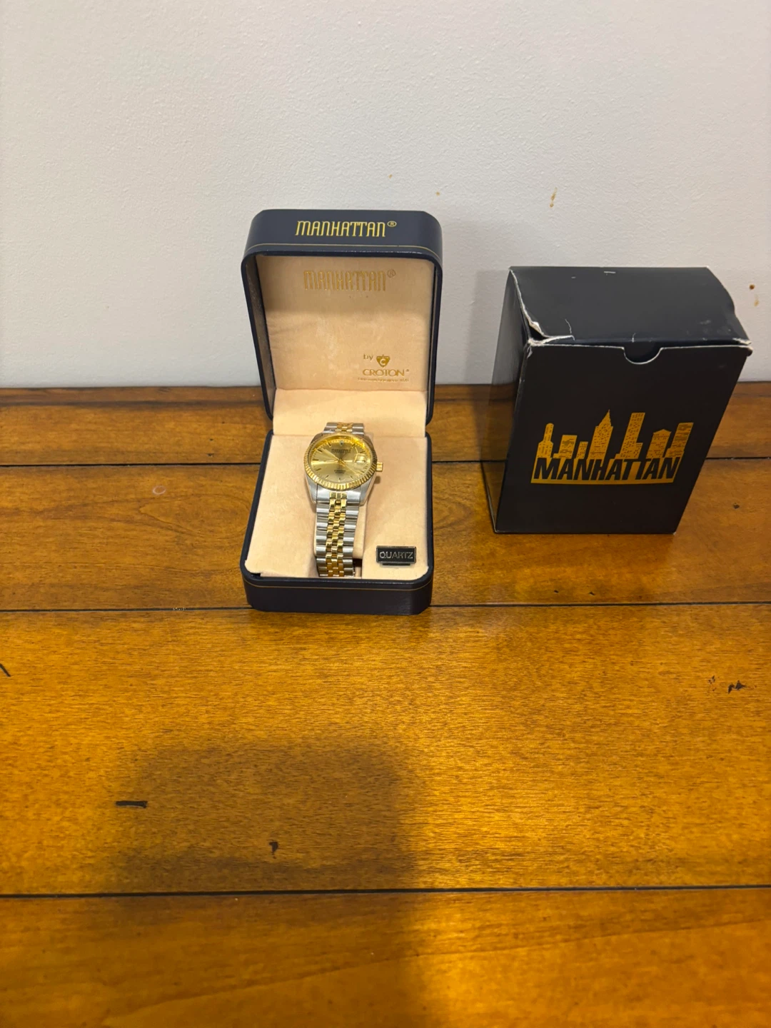 Manhattan Quartz Watch with Box
