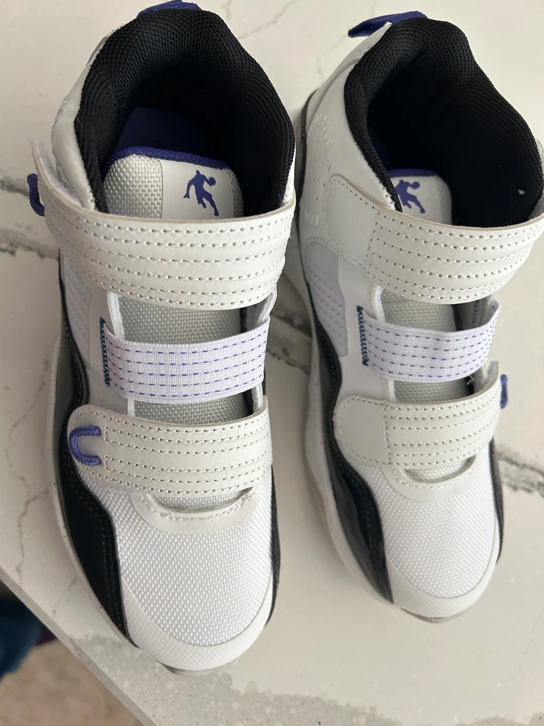 Size 3   CAND1 Kids' White Basketball Shoes - photo 2