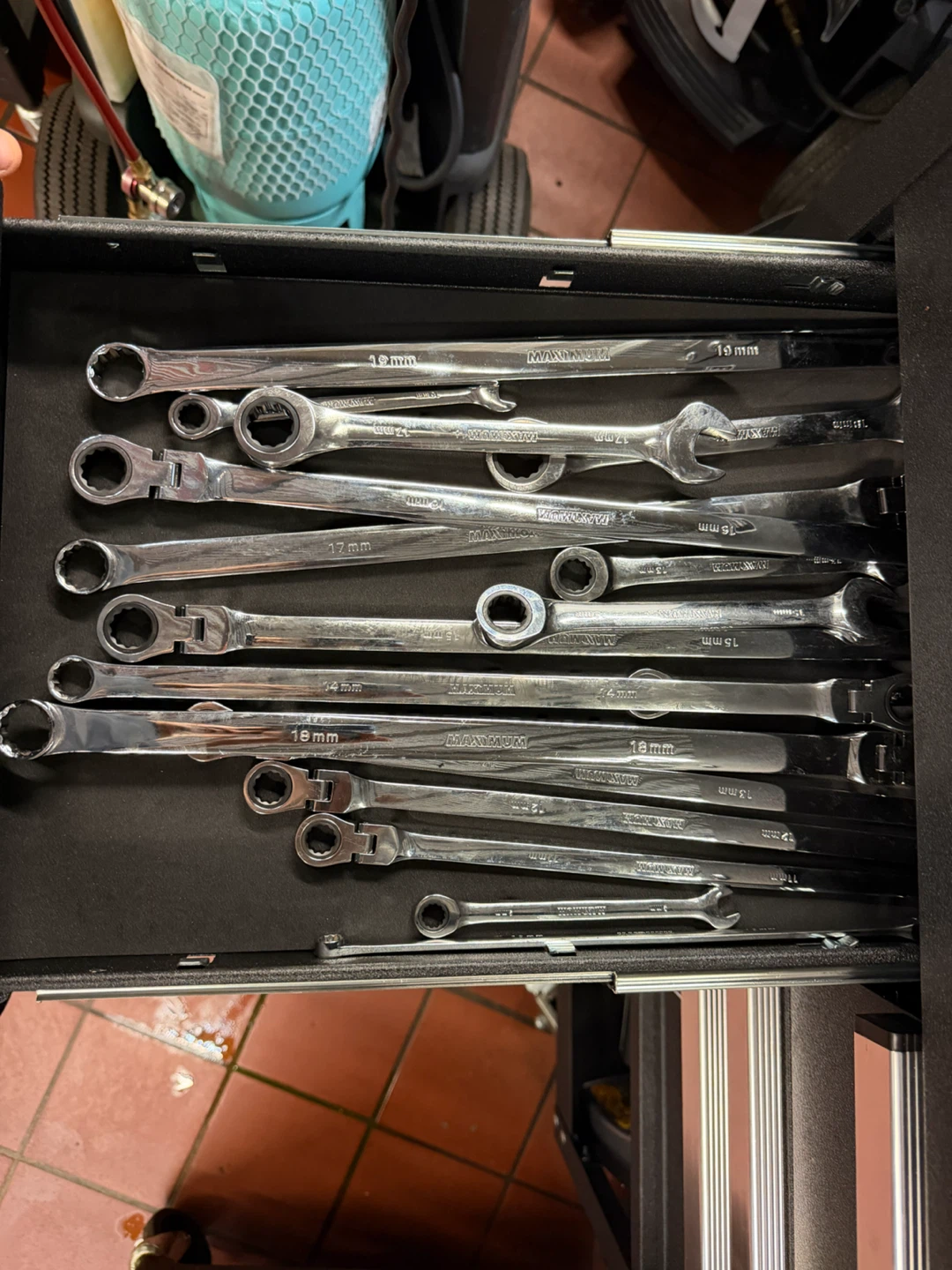 Automotive toolbox set - photo 3