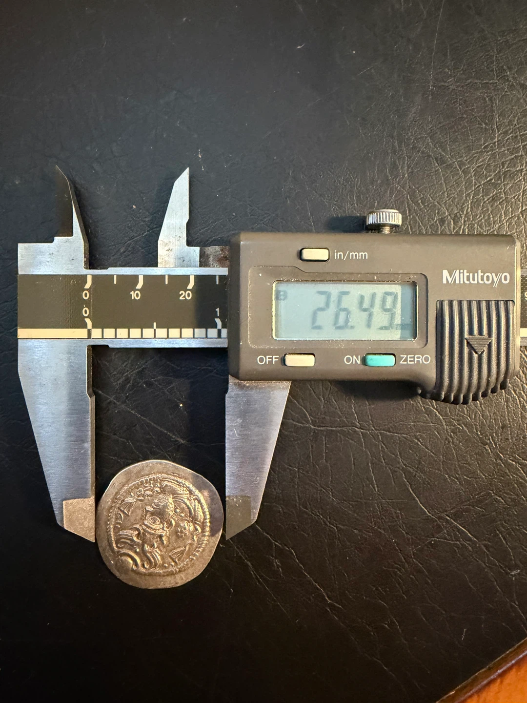 Vintage Coin with Display Box - photo 5