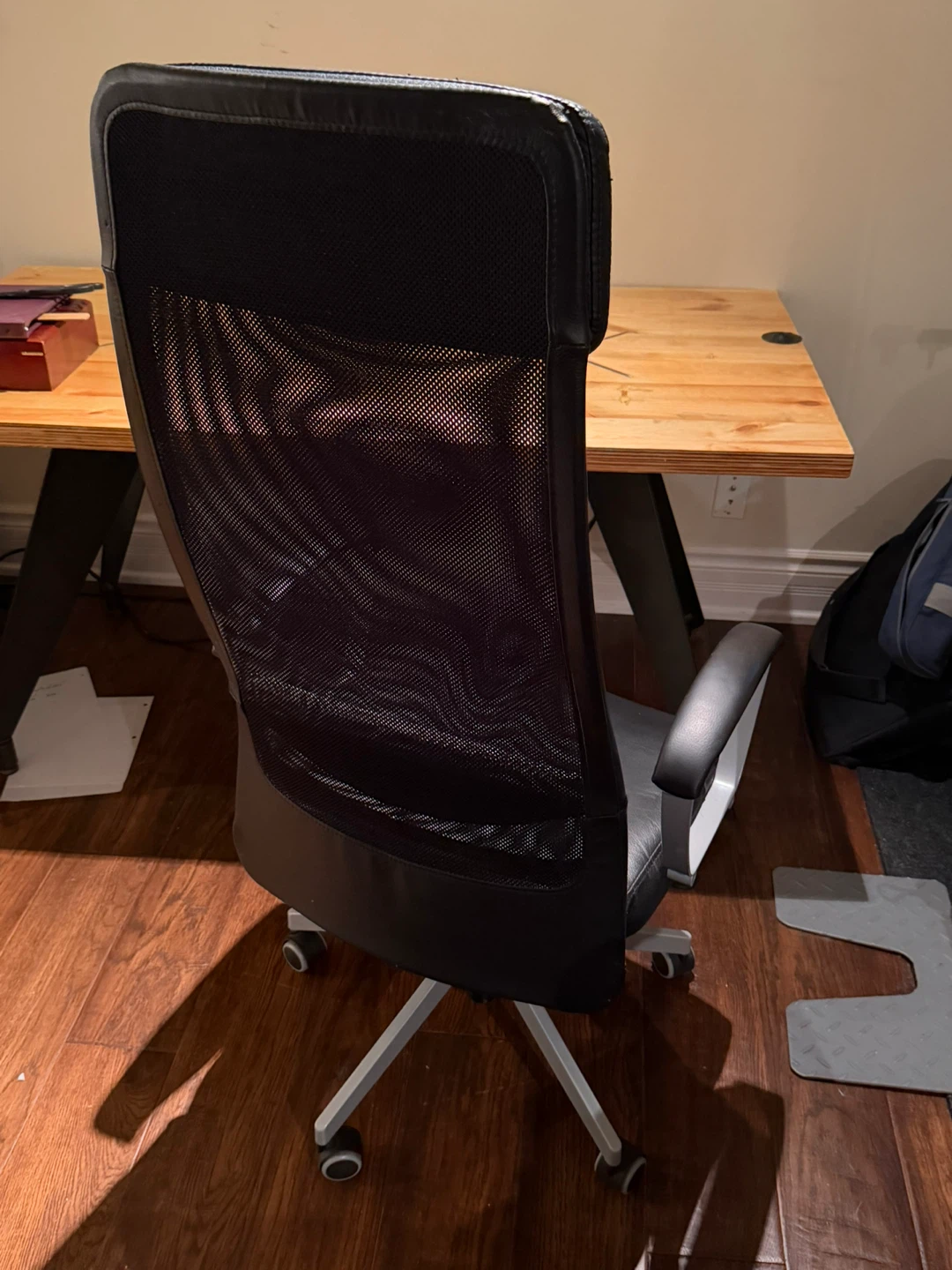 Ikea Black Mesh Back Office Chair - photo 3