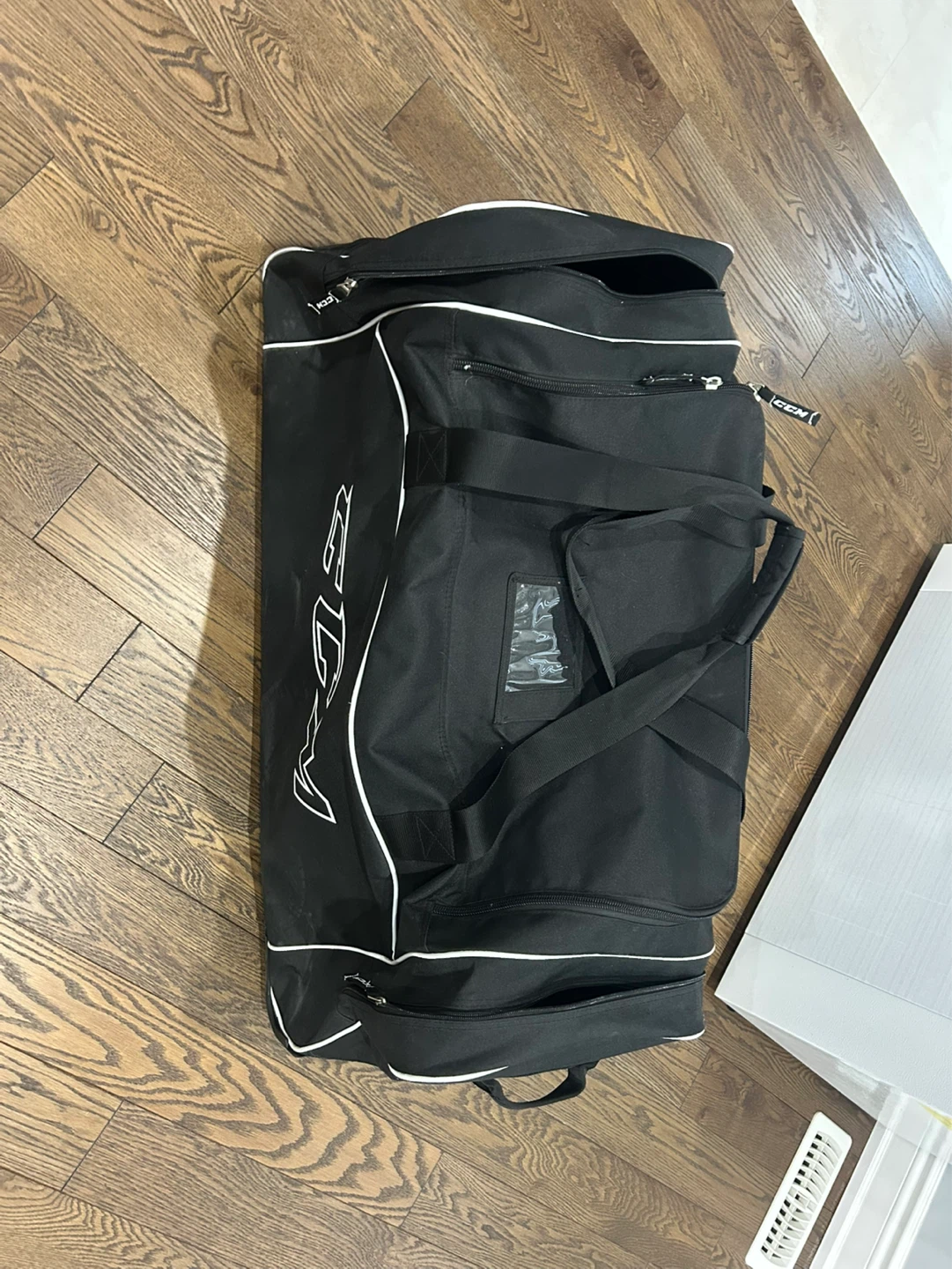 Hockey bag with wheels - photo 5