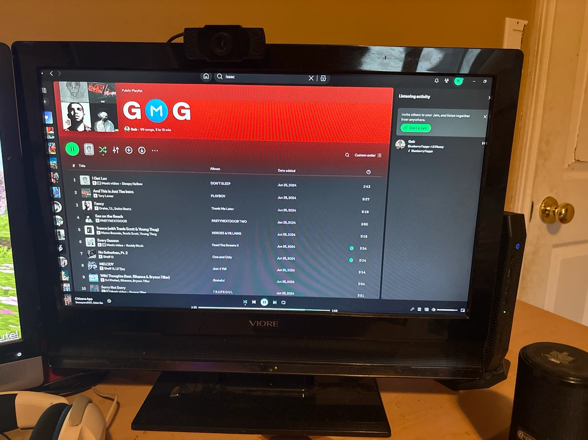 VIORE Computer Monitor