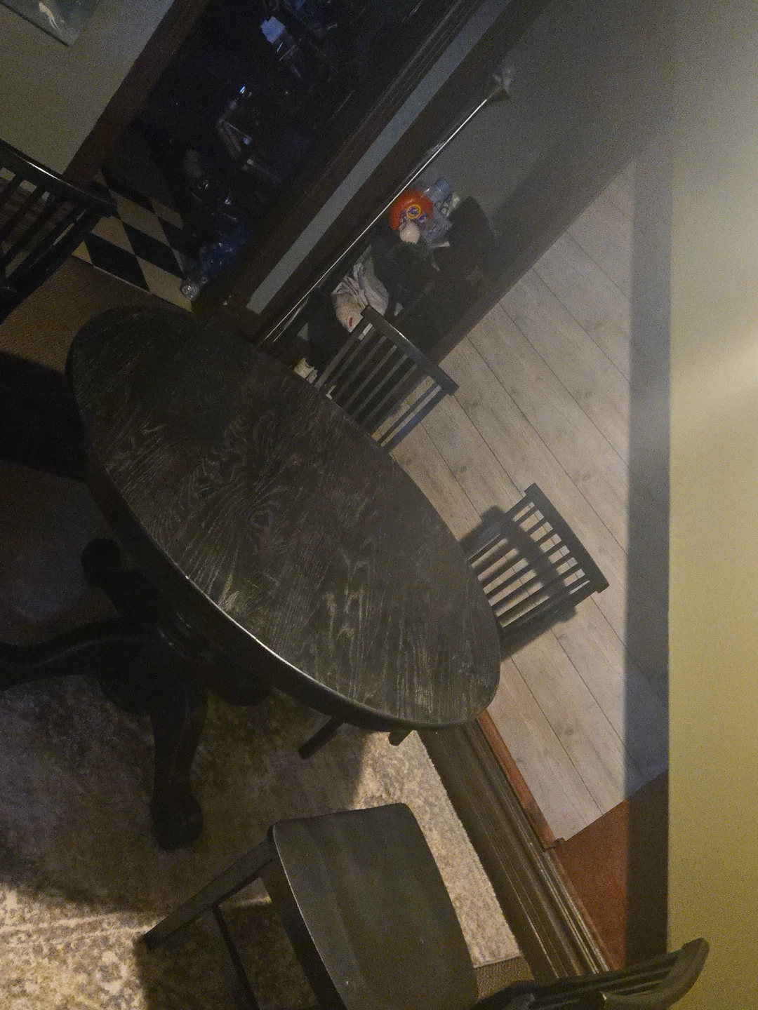 Round Wooden Table - photo 5