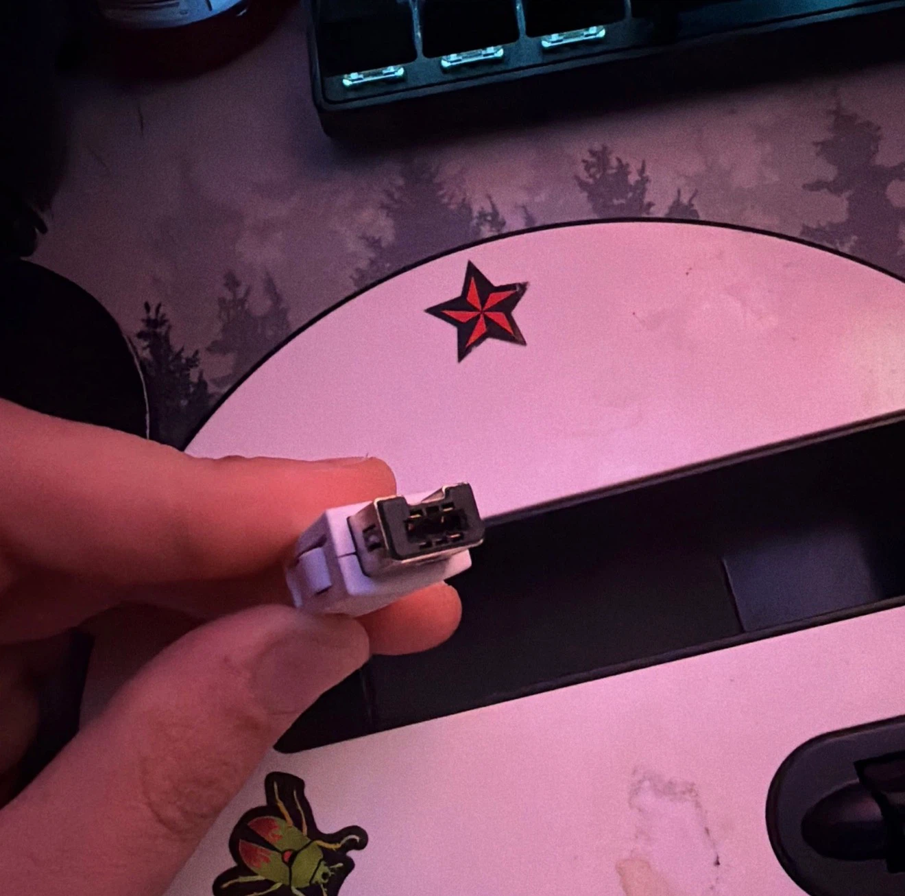 Guitar Hero World Tour Wii Guitar Controller - photo 2