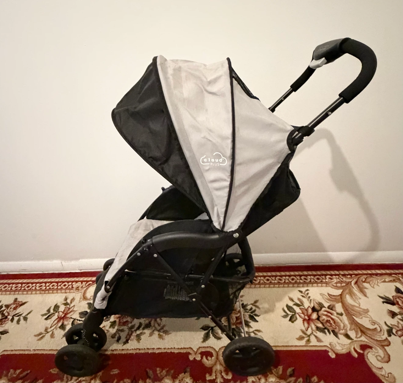 Kolcraft Cloud Plus Lightweight Stroller