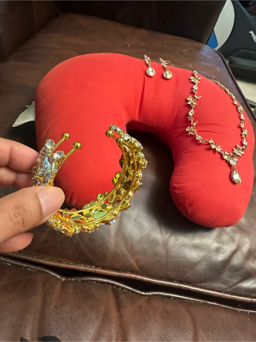 Rhinestone Jewelry Set - Necklace, Earrings, and Bracelet - photo 3
