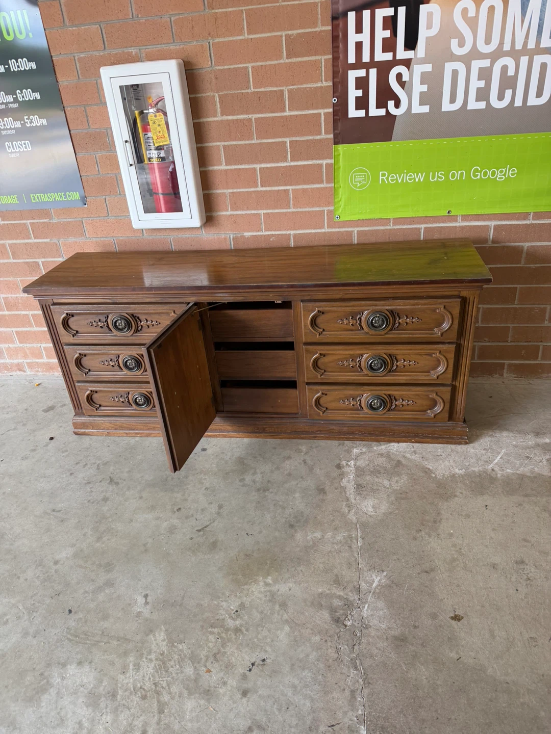 Vintage Wooden Dresser with 9 Drawers - photo 2