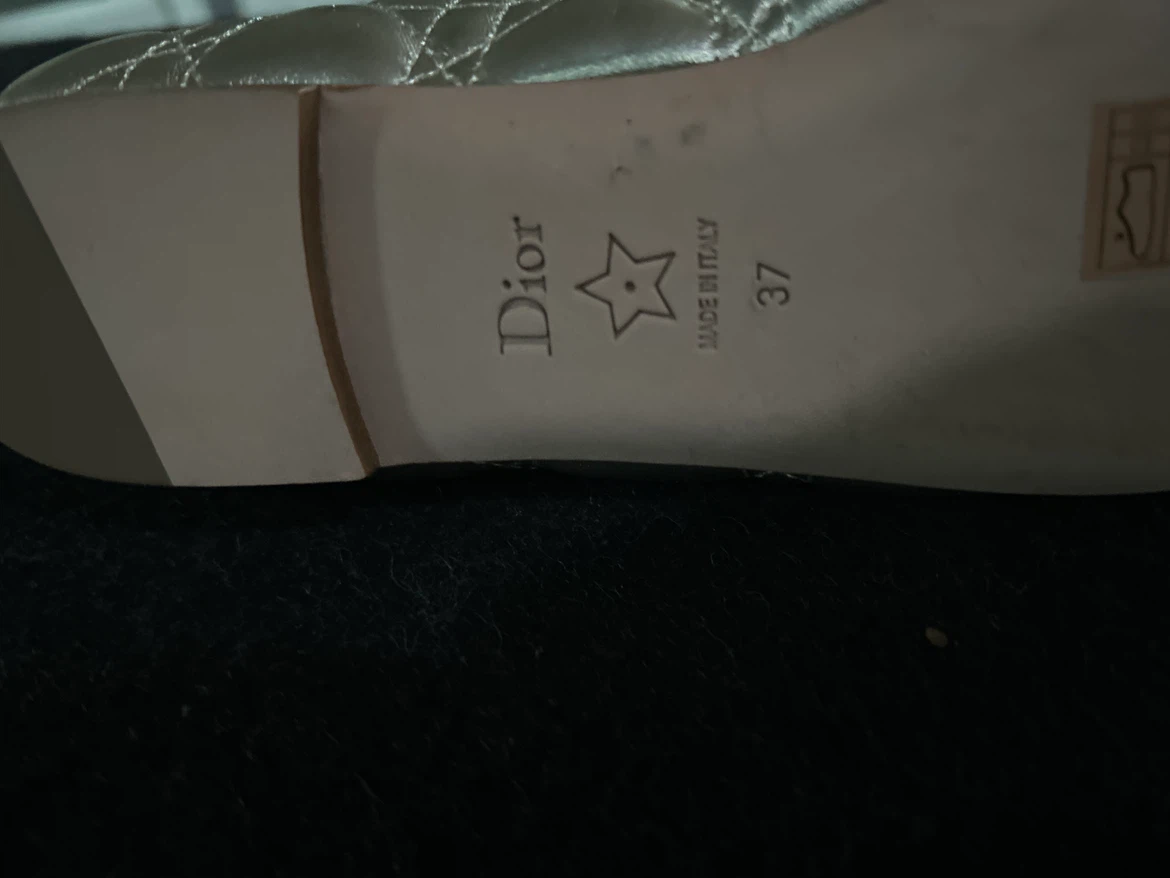 Christian Dior Quilted Ballet Flats Size 37 - photo 4