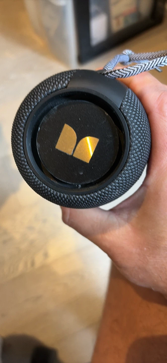 Monster portable Bluetooth speaker - photo 4