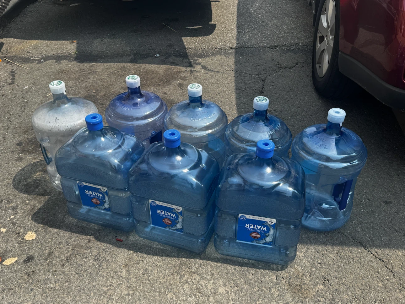 Lot of 7 Water Bottles - photo 2