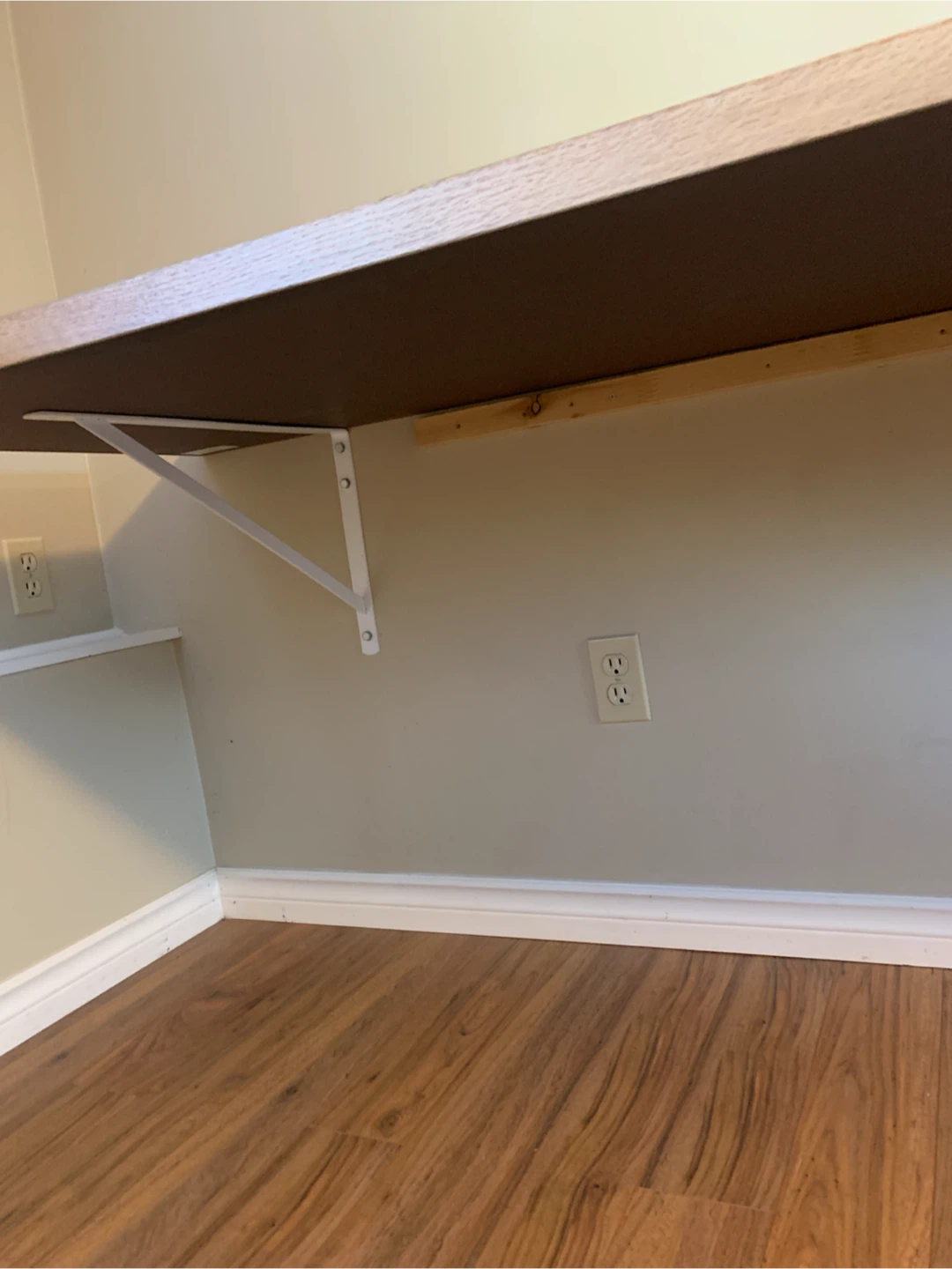 Floating table - photo 5