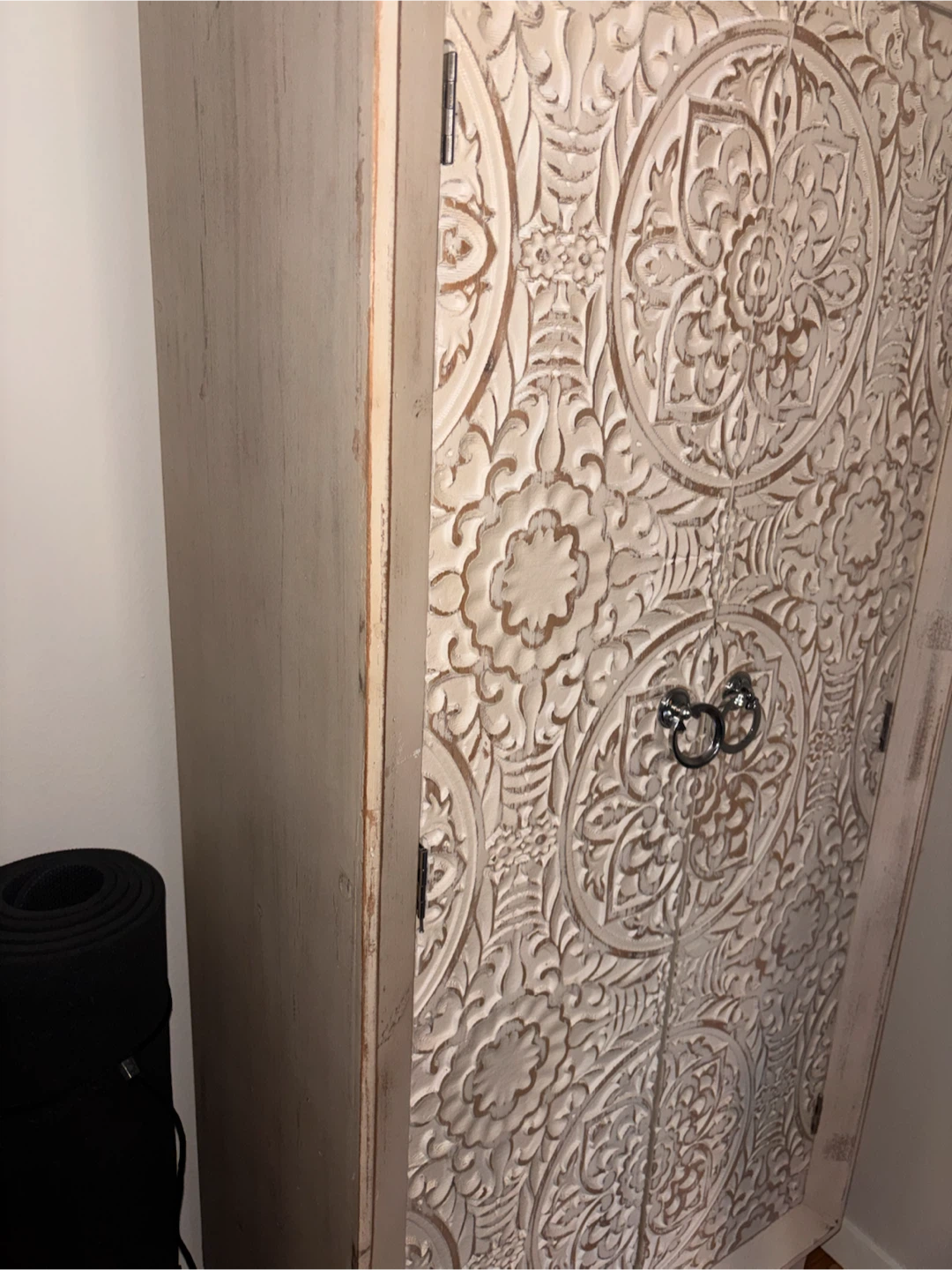 Carved Wood Cabinet with Doors - photo 3