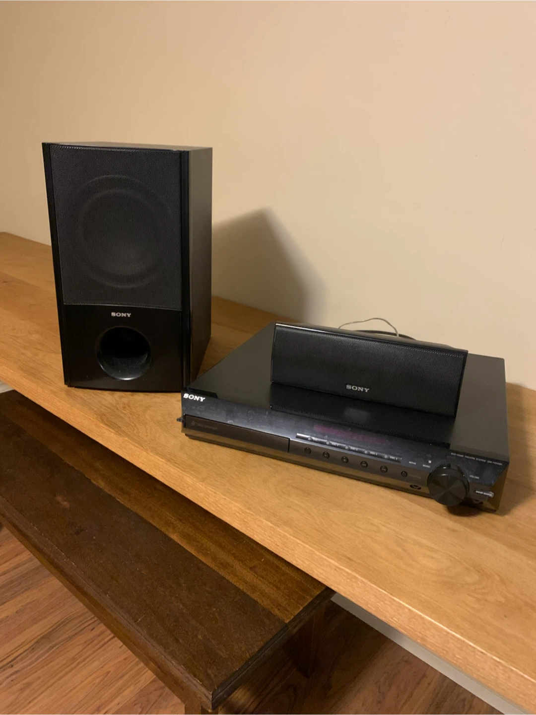 Sony Surround Sound System with Subwoofer