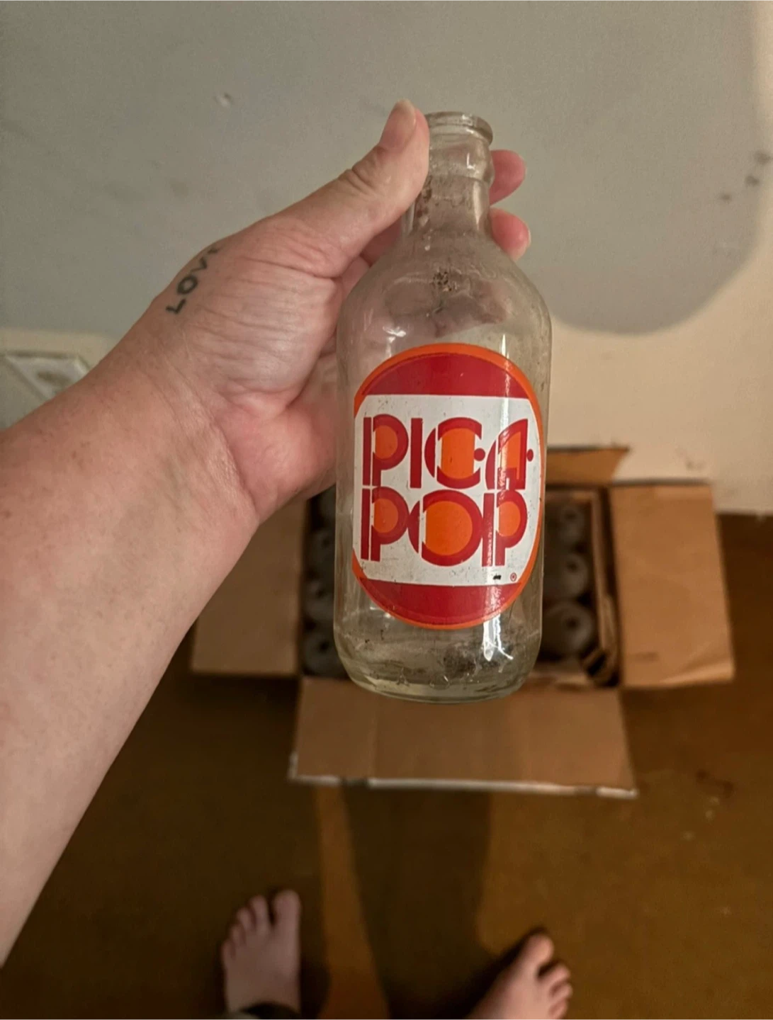 Vintage 1970s glass pic-a-pop and The Pop Shoppe bottles - photo 3