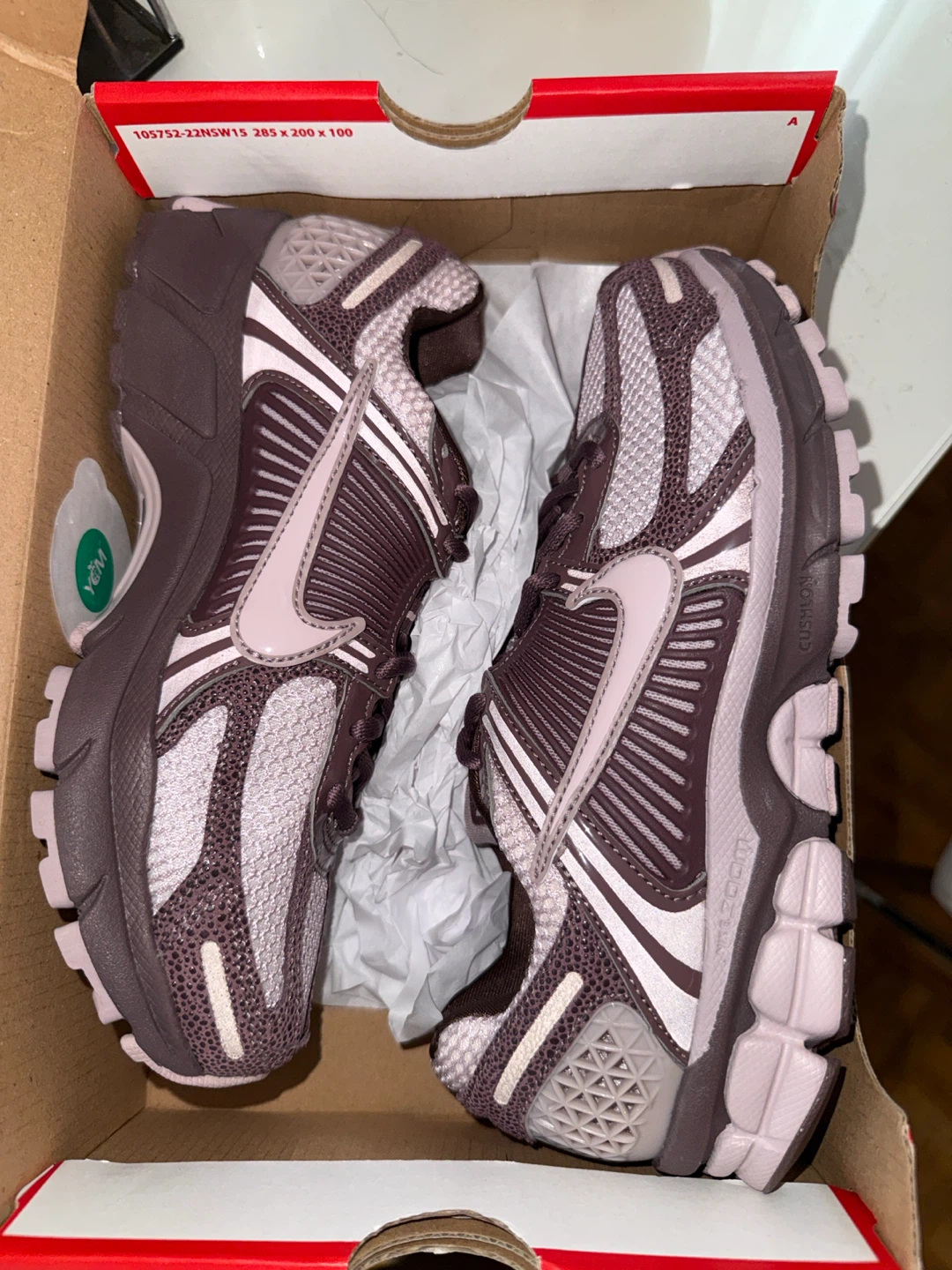 Nike Zoom Vomero 5 Women's Shoes