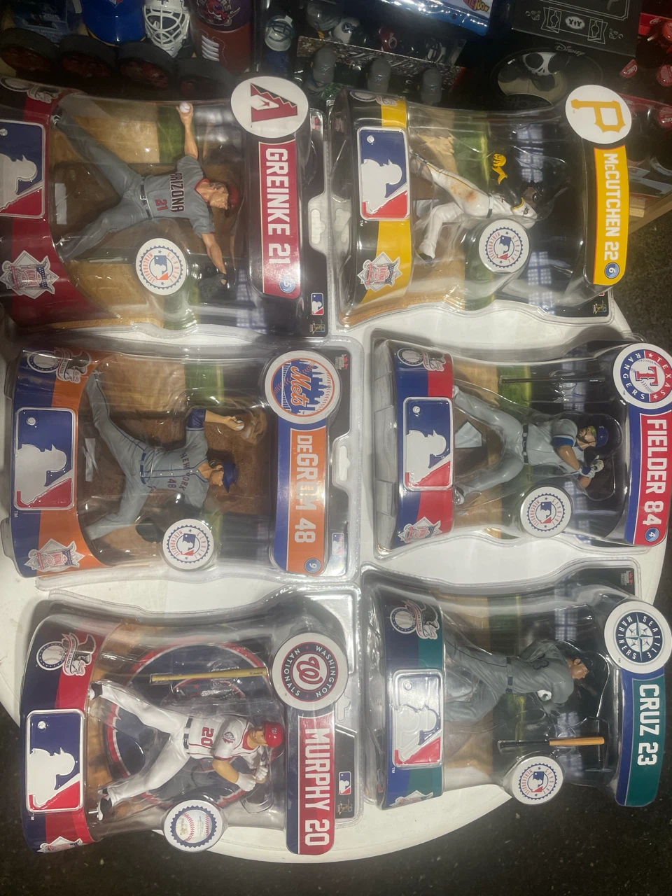 6 baseball figures
