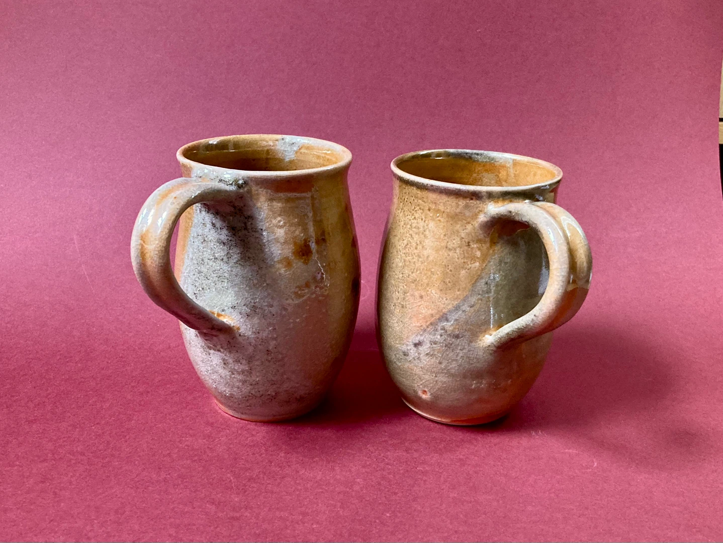 Pair of Large Matching Studio Pottery Mugs - photo 3