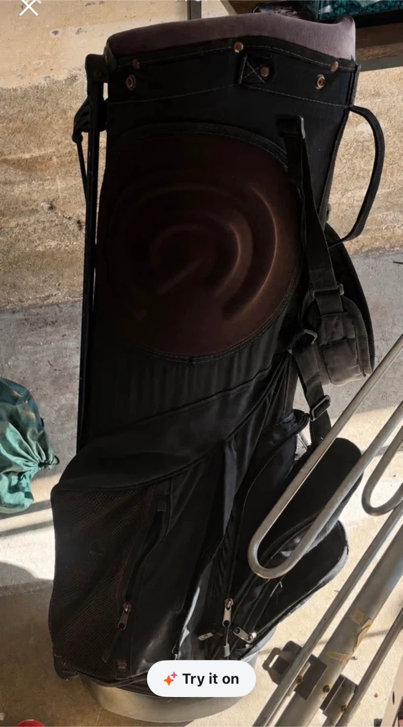 Cleveland Golf Stand Bag – Black (Good Condition)