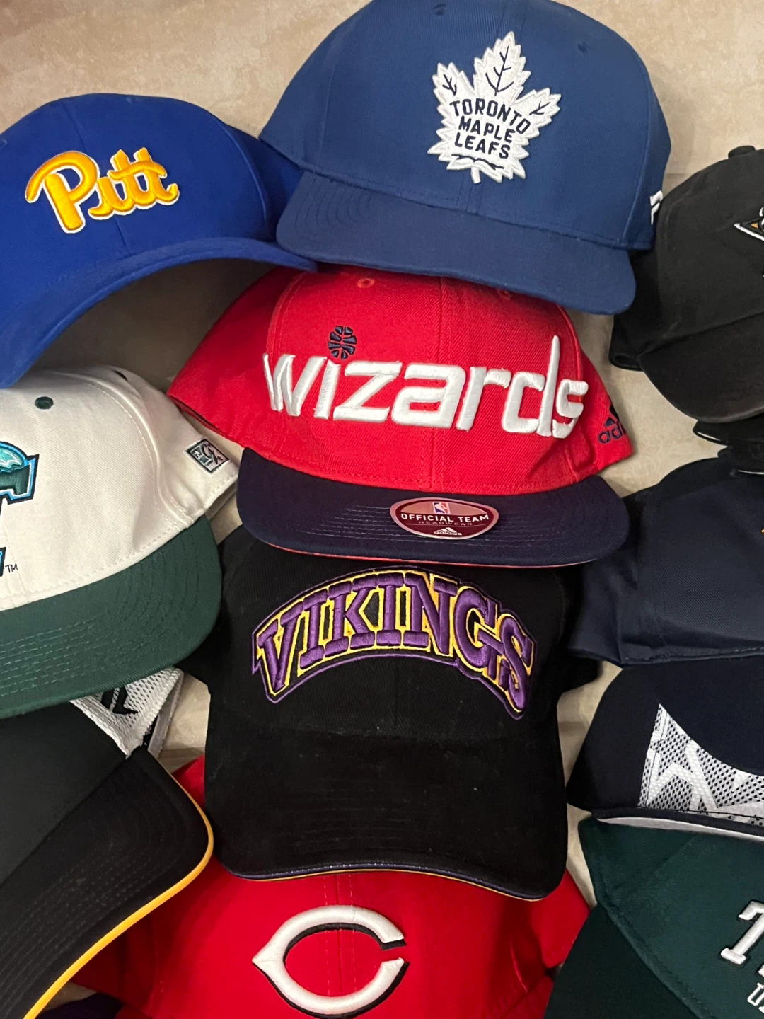 Assorted Hats: Various Brands and Teams $10+ - photo 2