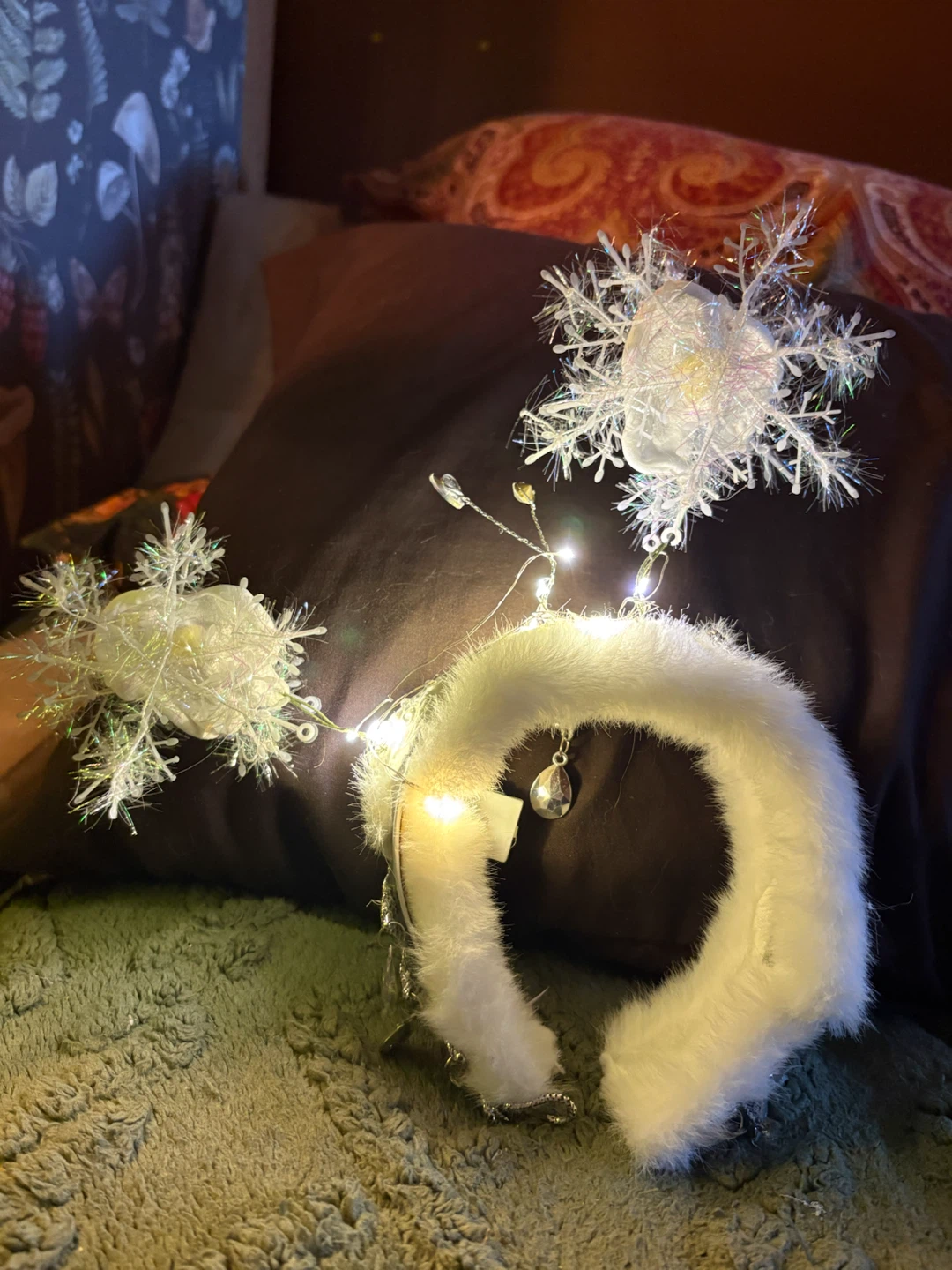 White Faux Fur Headband with Snowflakes and Lights - photo 2