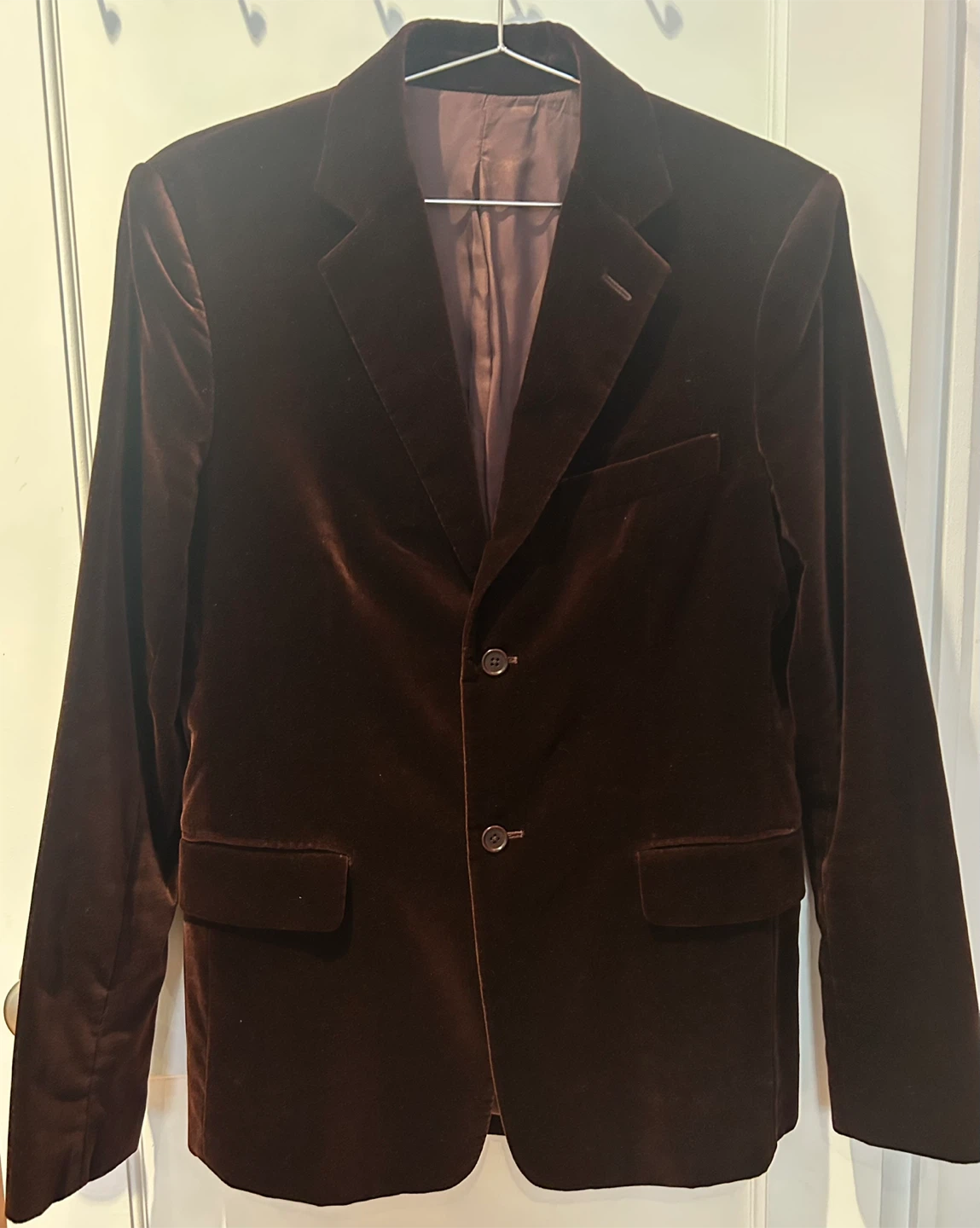Men's Burgundy Velvet Blazer, Size 38