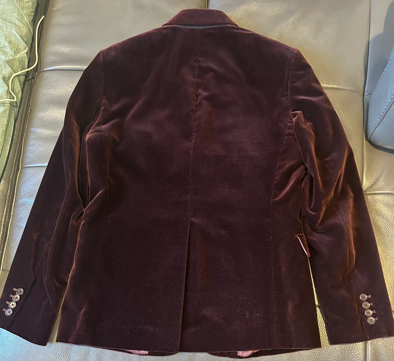 Men's Burgundy Velvet Blazer, Size 38 - photo 4