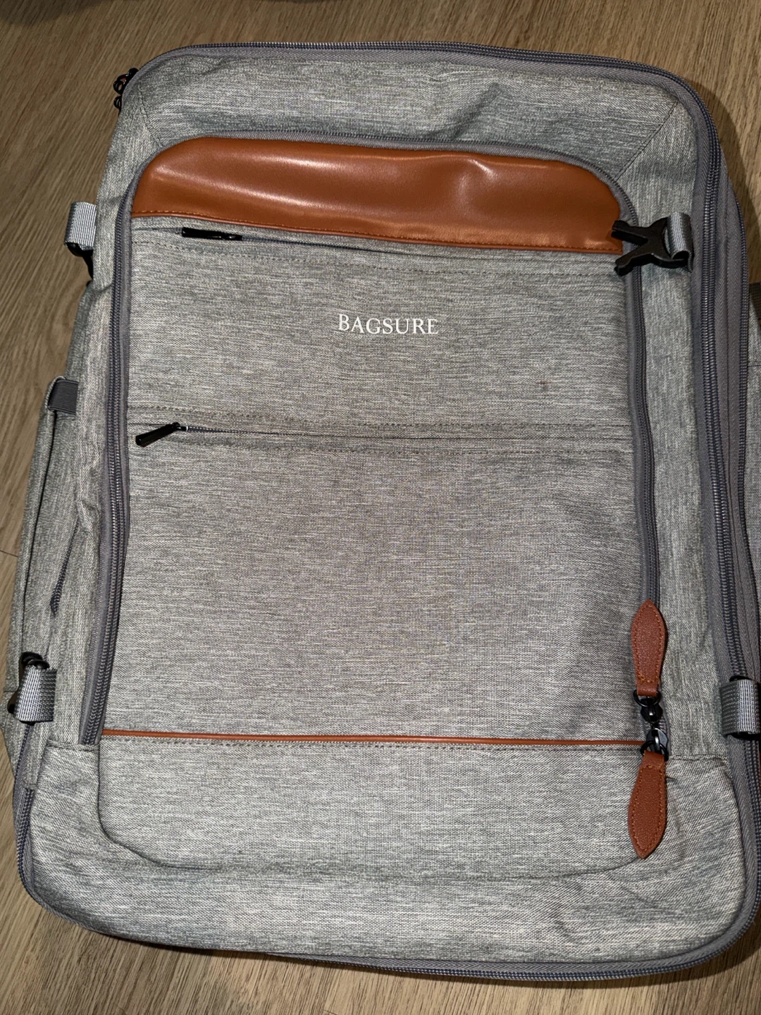 BAGSURE Grey Backpack with USB Charging Port