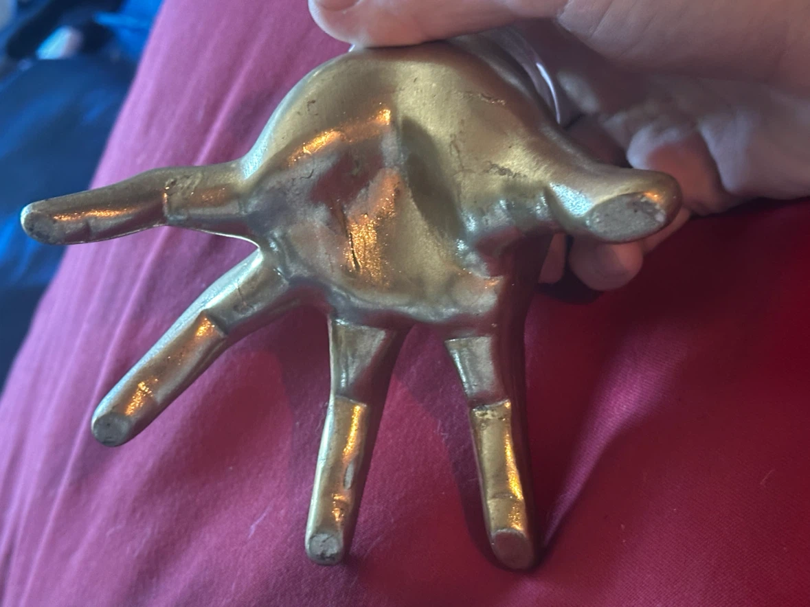 Creepy Gold Crawling Hand Tealight Holder - photo 2