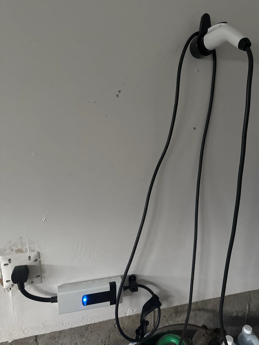 Chevrolet Bolt EUV EV Charger