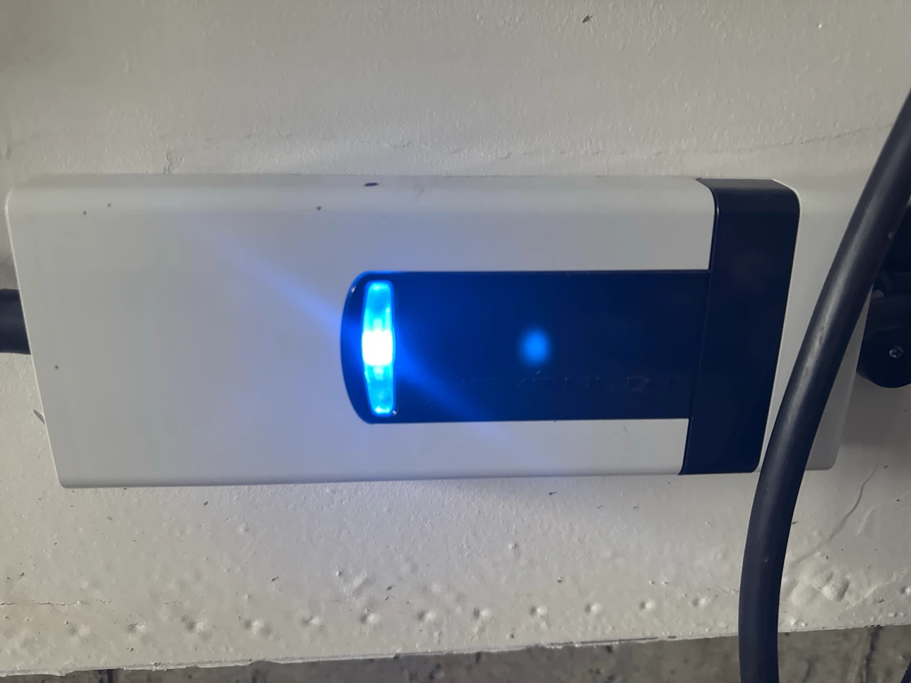 Chevrolet Bolt EUV EV Charger - photo 2