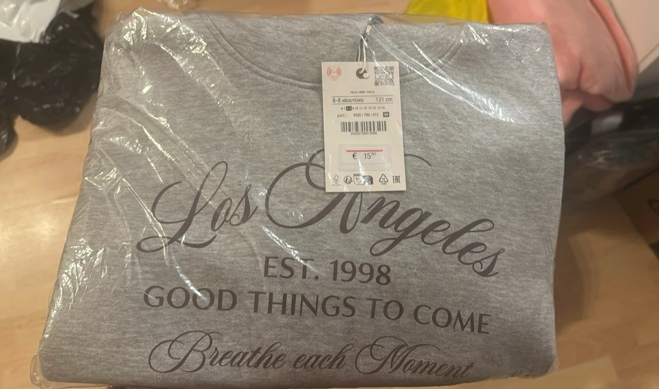 Grey "Los Angeles" Sweatshirt - Size 8-9 Years