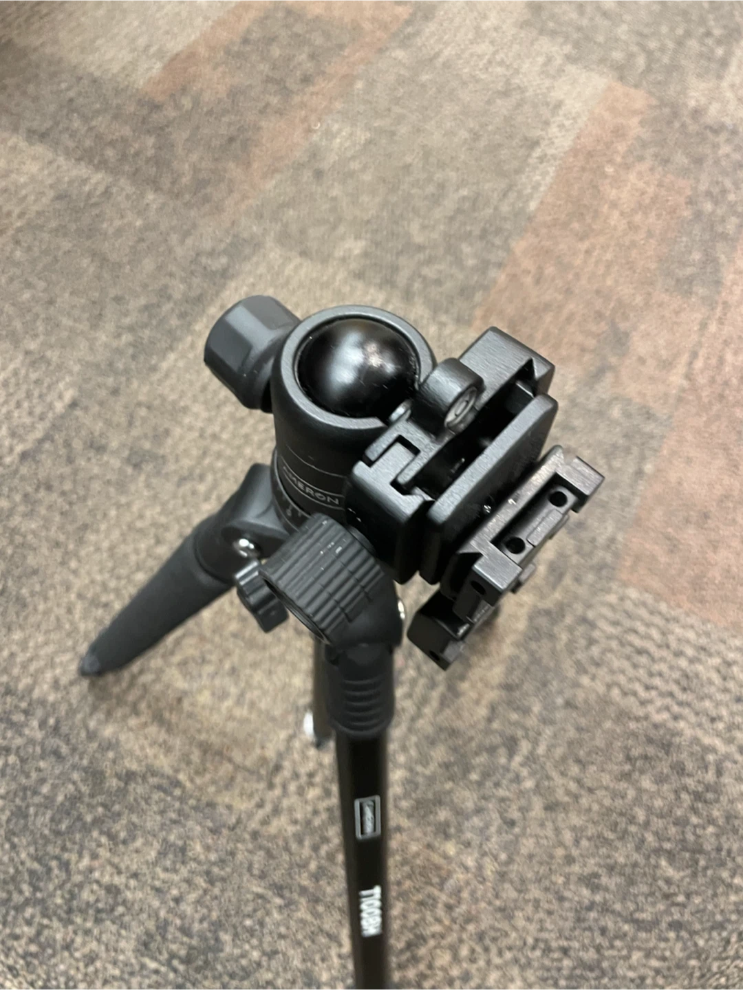 Cameron T100BH Tripod with Ball Head - photo 3