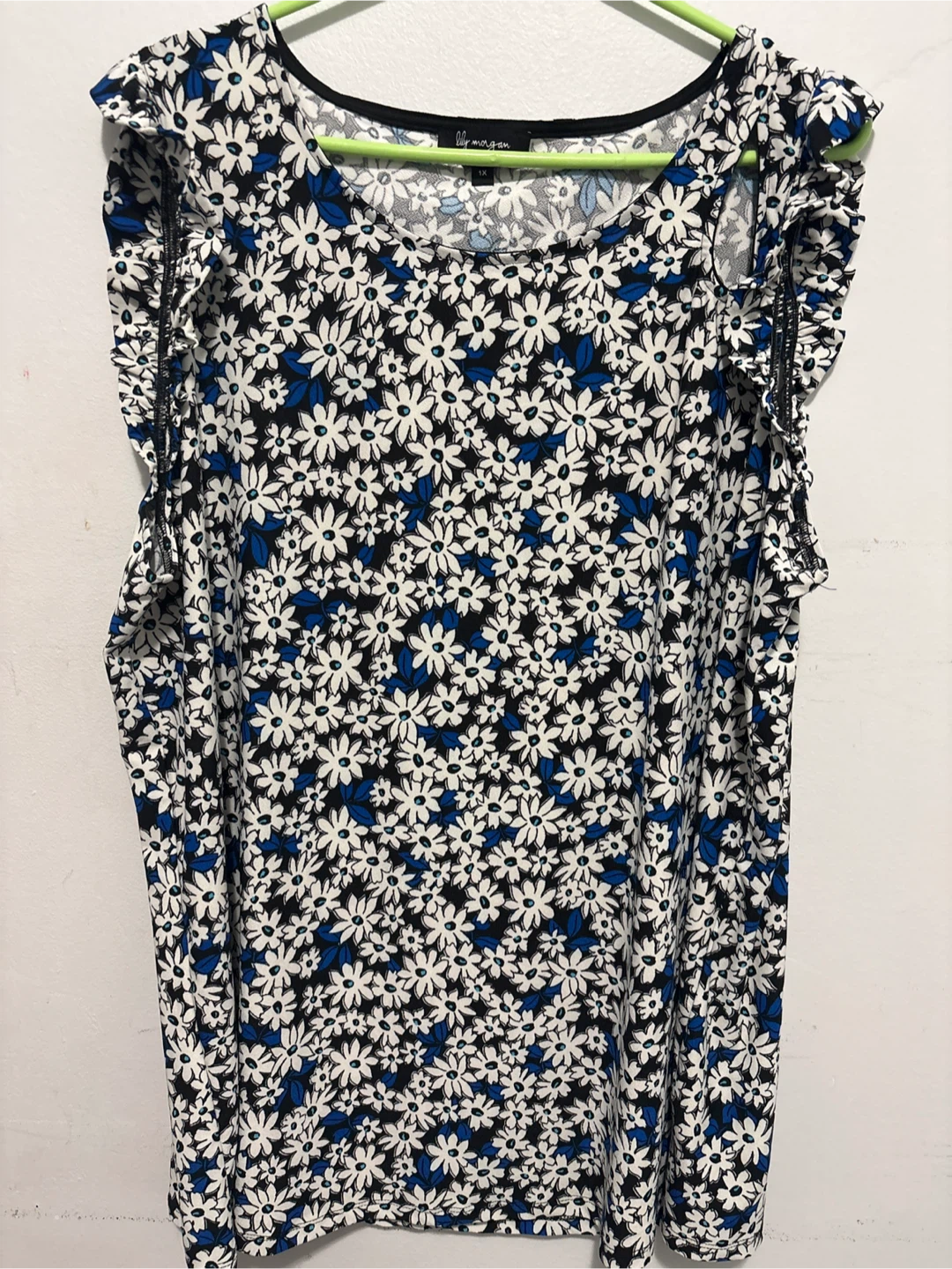 Liz Claiborne floral top size 1X