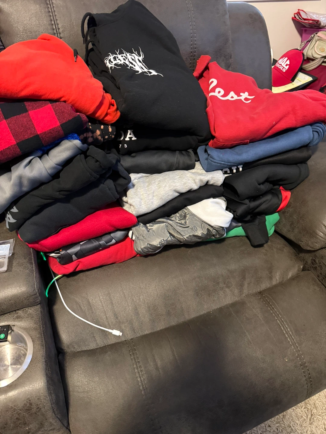 Assorted Hoodies and Sweatshirts, Tshirts, pants, shorts - photo 2