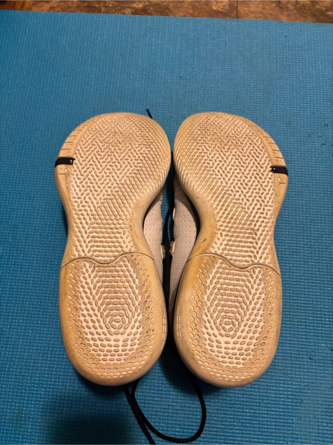 Nike Kobe Mamba Focus Basketball Shoes - photo 4