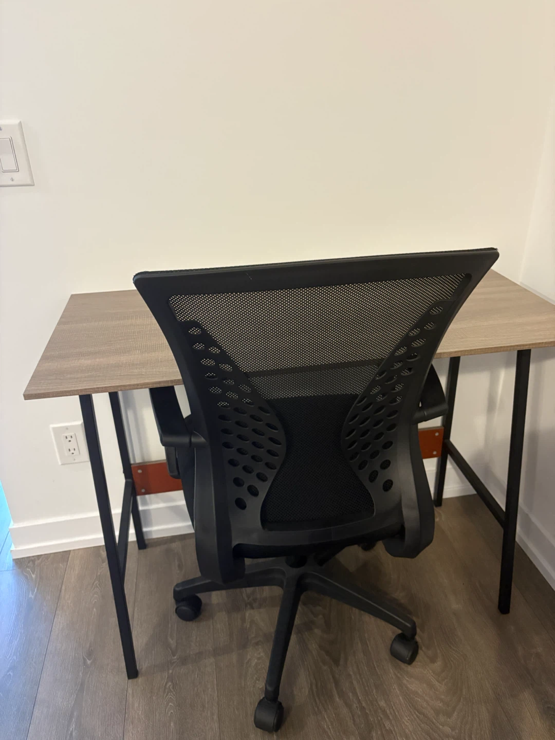 Work Desk and Office Chair - photo 4