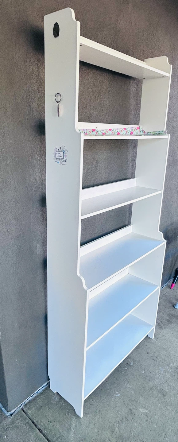 White 5-Tier Bookshelf/Display Shelf