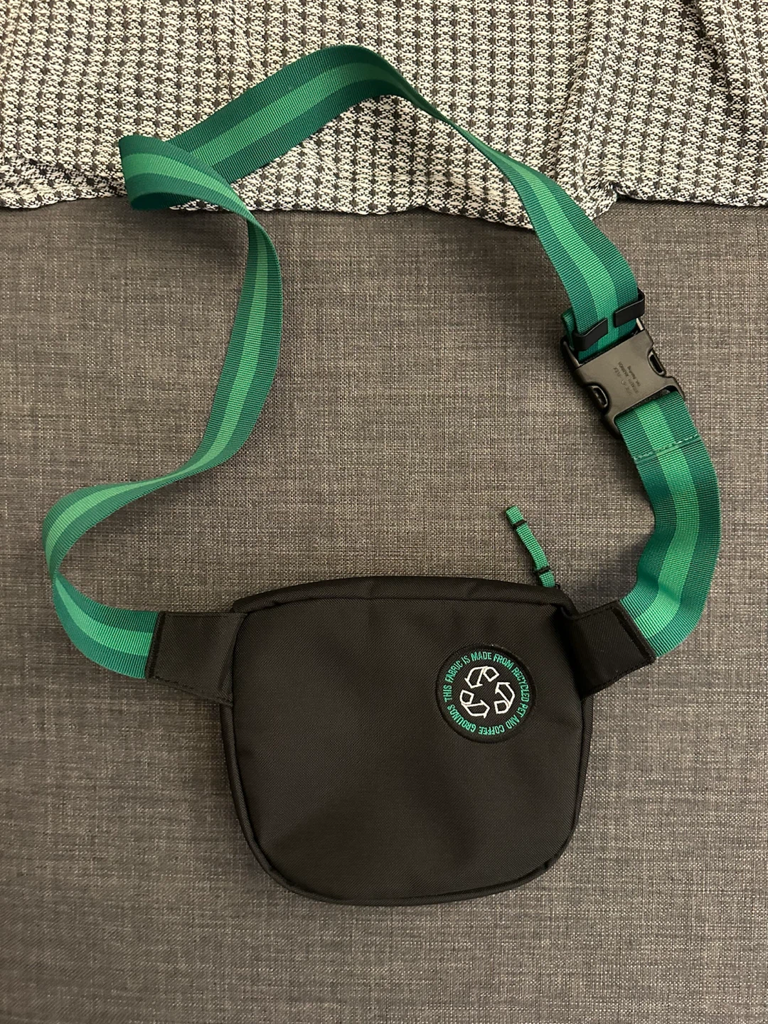 Herschel x Starbucks Crossbody Bag - photo 3