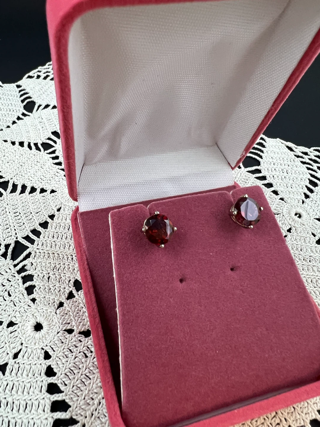 Brand New 10K Gold Garnet Stud Earrings