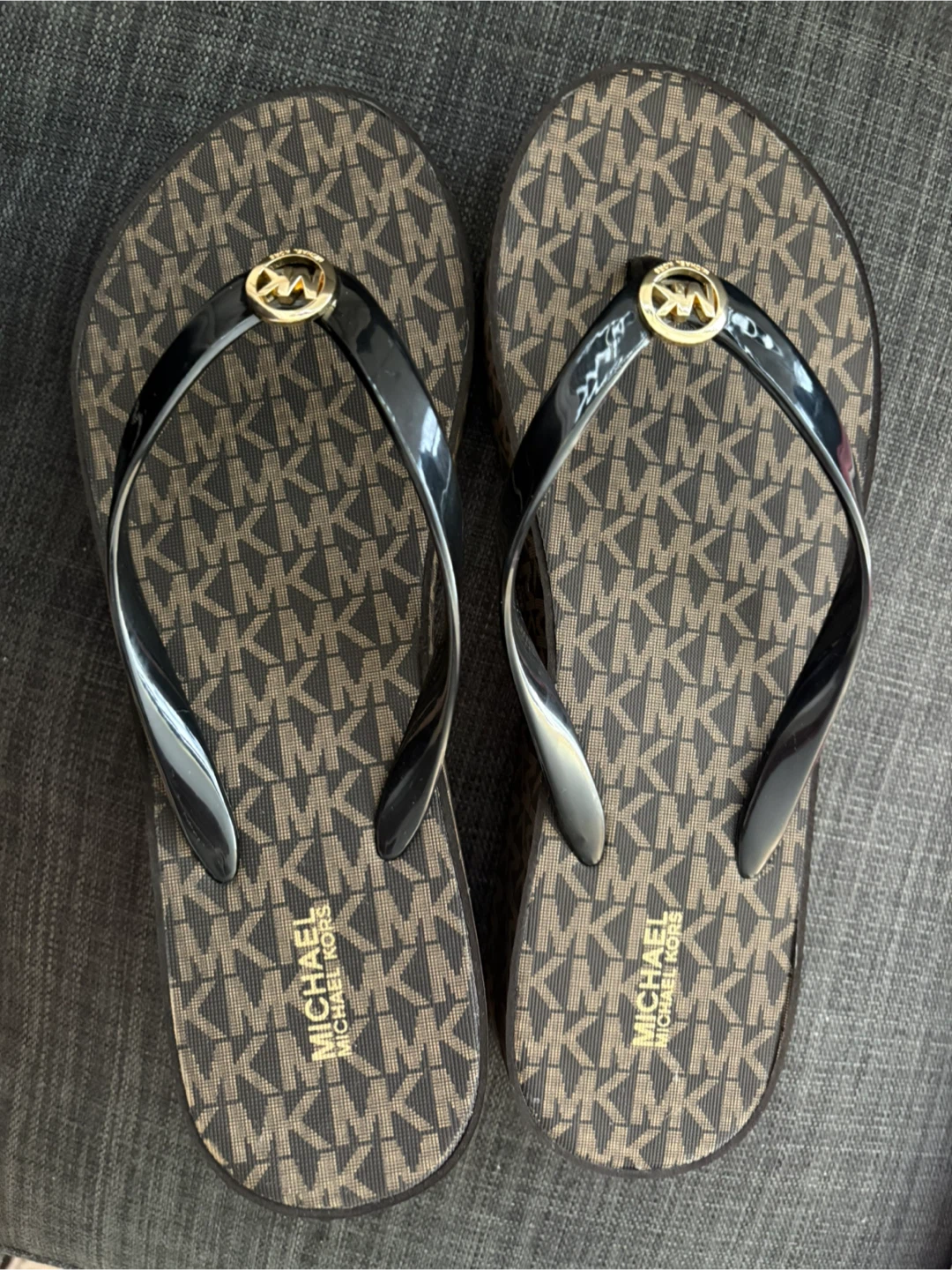 Michael Kors MK Signature Flip Flops