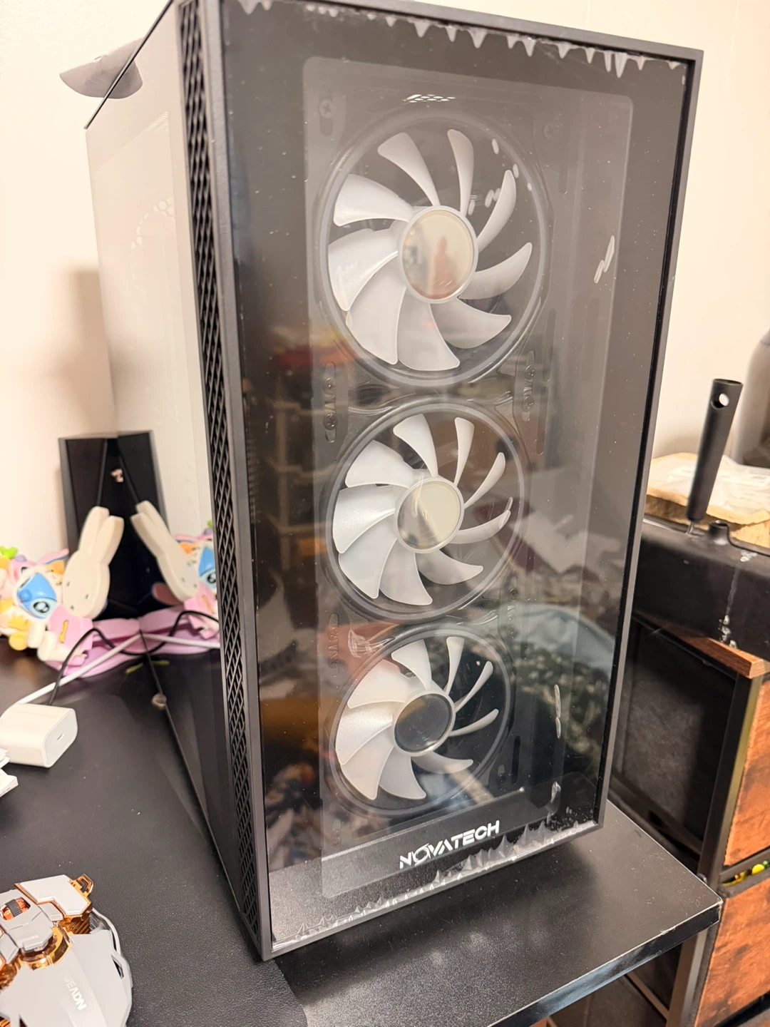 NOVATECH Gaming PC and Monitor - photo 2