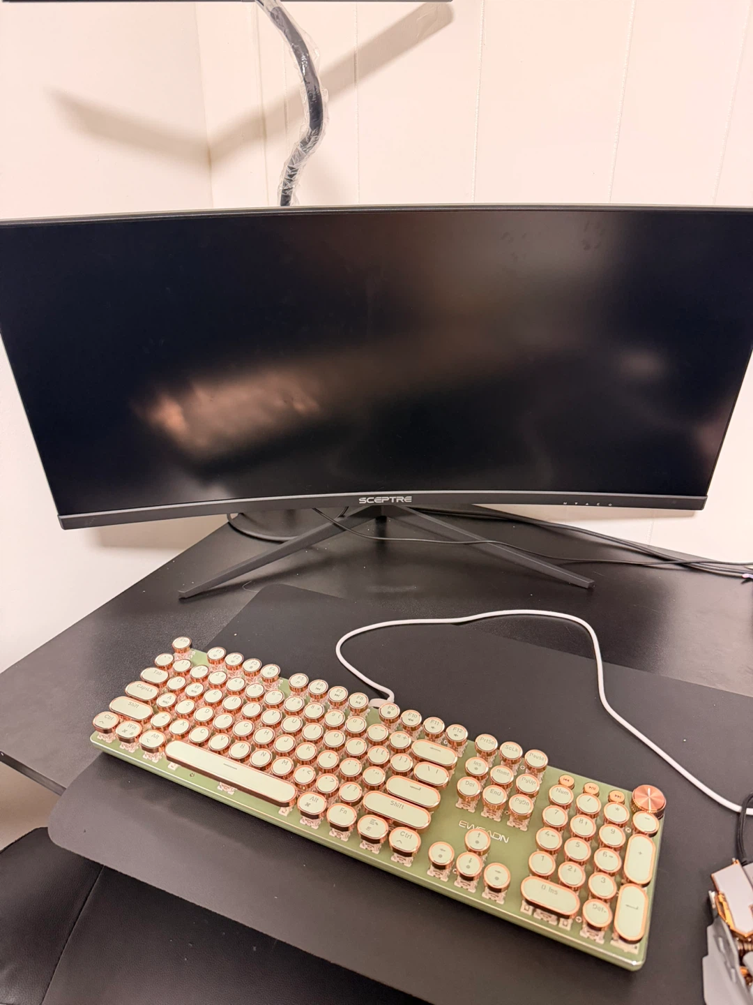 NOVATECH Gaming PC and Monitor - photo 3