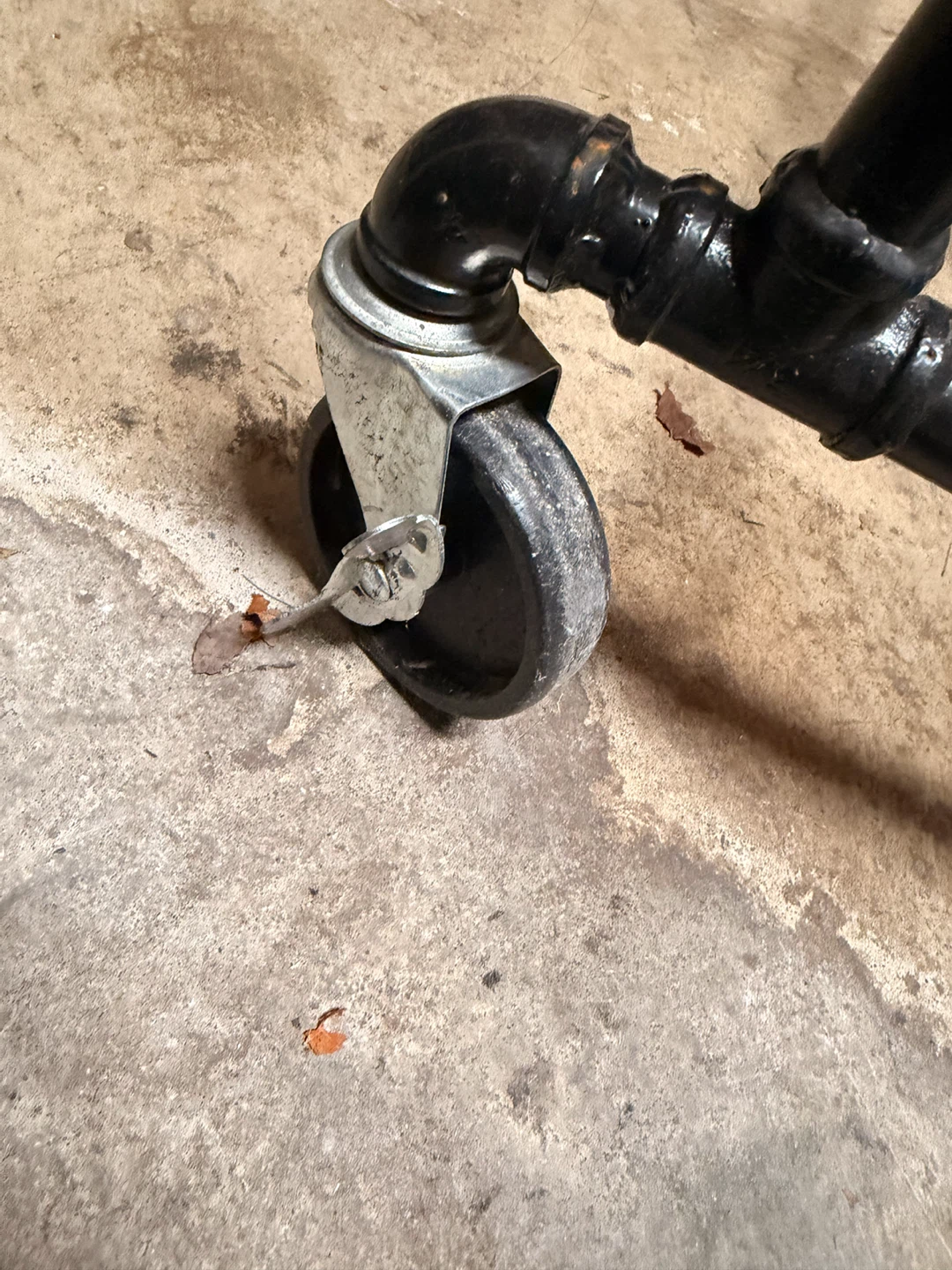Black Metal Tire Rack with Wheels - photo 3