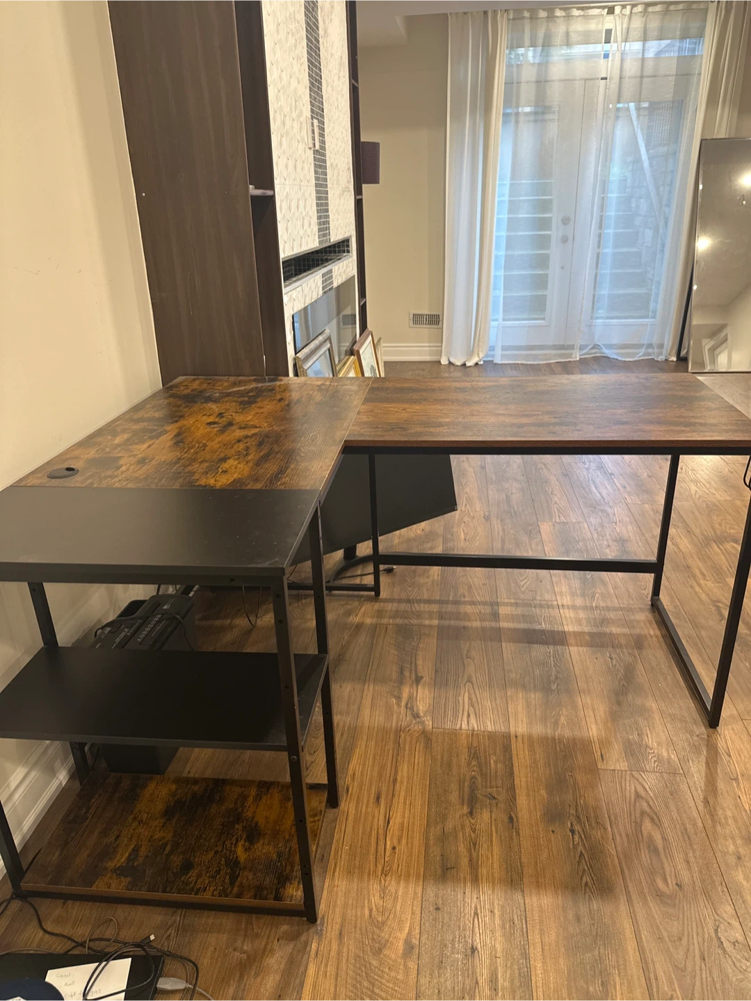 L Shaped desk - photo 4