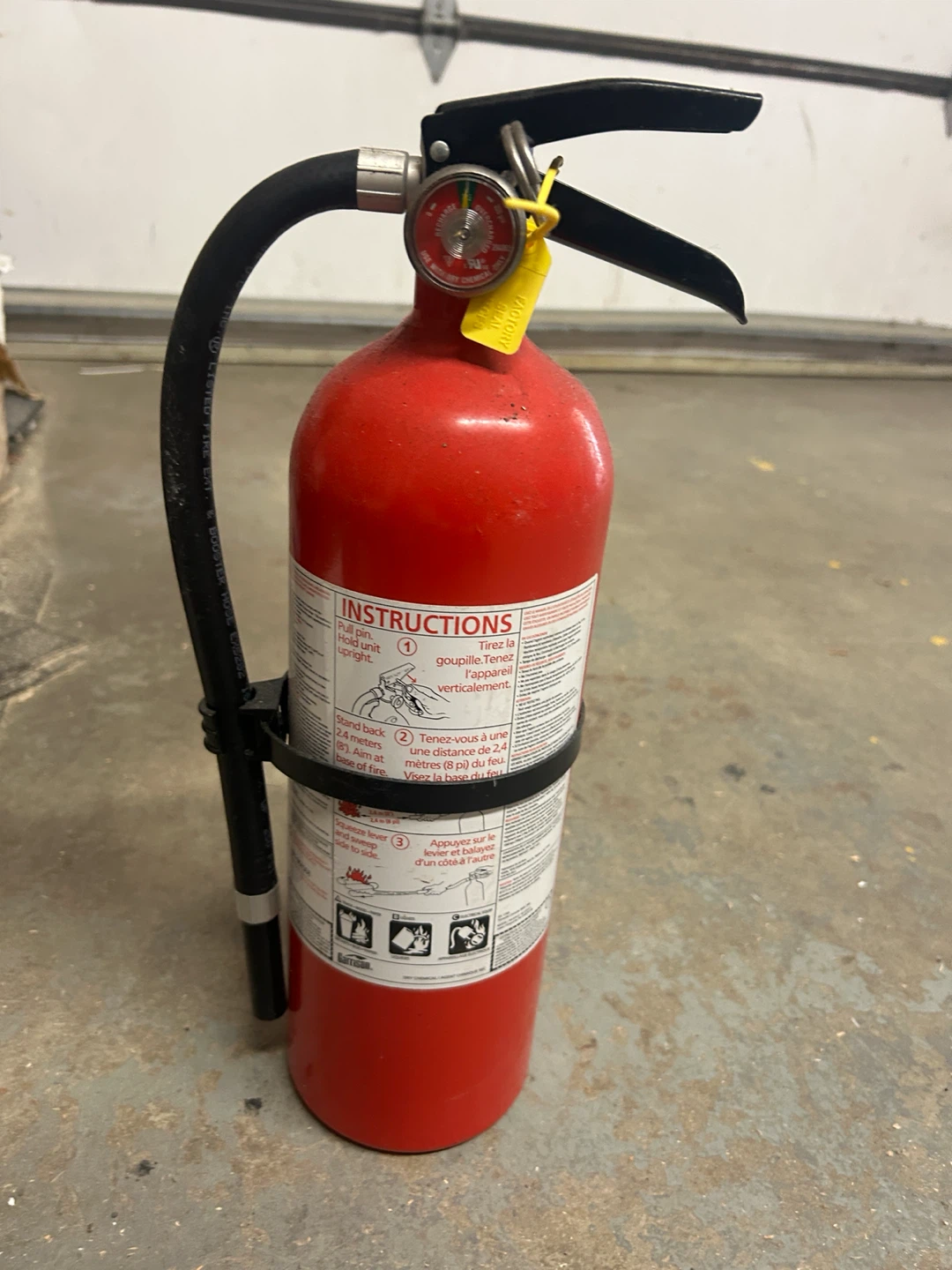 Garrison Instructions Fire Extinguisher - photo 2