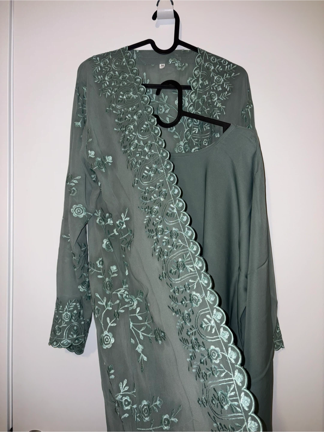 New Embroidered Abaya Set (Sizes 56 & 58) - photo 5