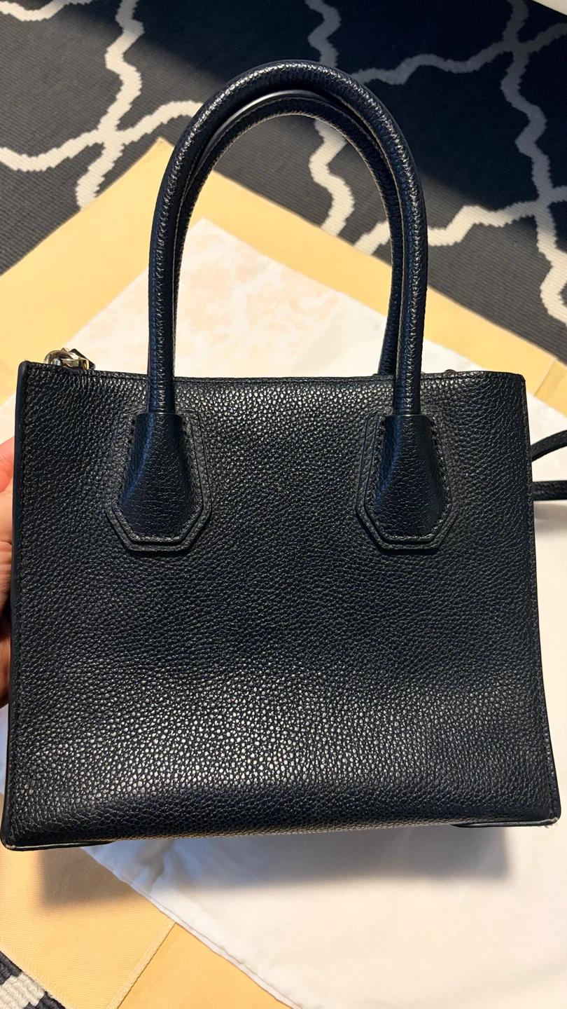 Michael Kors Black Leather Tote Bag - photo 2