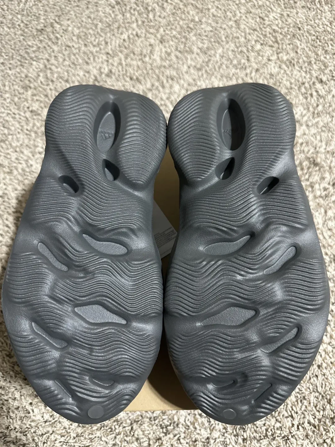 Yeezy Foam RNR Carbon - Size 12 - photo 3
